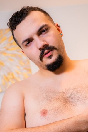 /teVzahntcjitbnIBeqUuE2jeBpe.jpg