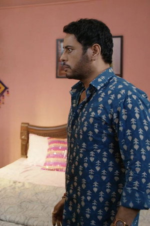 Sonam Humiliates Suraj