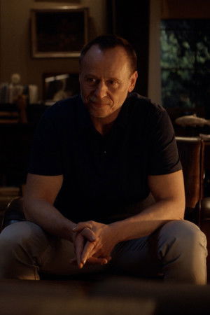 Úterý 22:00, Šimon