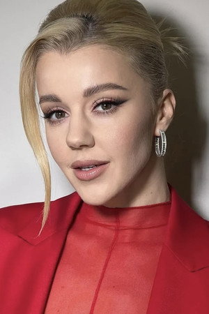 Yulianna Karaulova Yulianna Karaulova