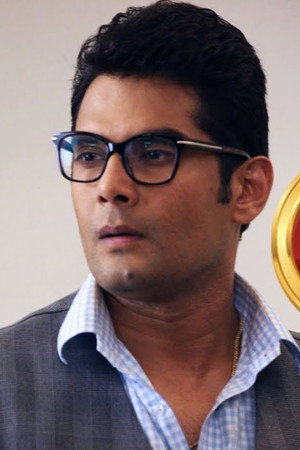 Vyom's Life Under Threat