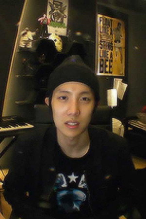 130411 J HOPE