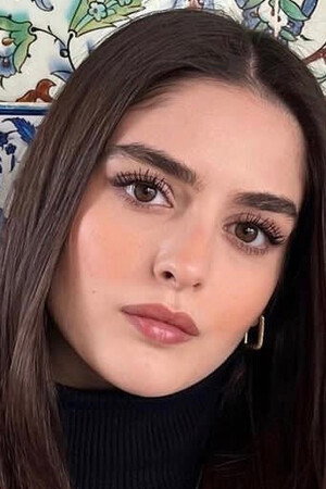 Selen Özbayrak