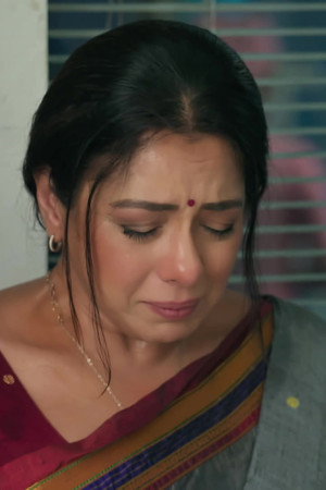 Anupama Worries About Ishani