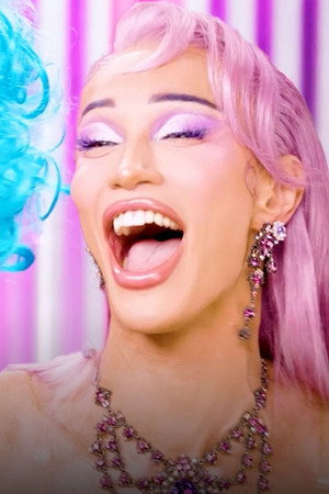 Bianca Del Rio & Kerri Colby Show TALENT!
