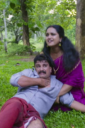 Vineeth Gives Dasan a Scare