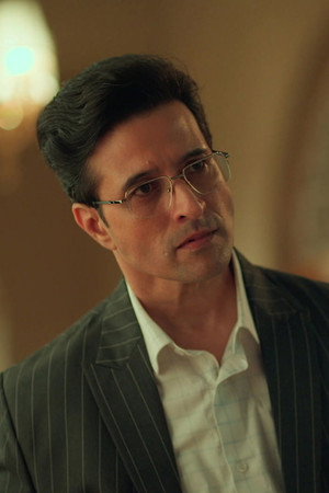 Fareed Confides in Sultana