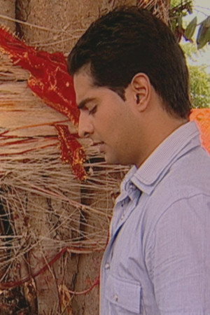Nikhil resigns from his job
