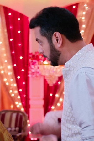 Manish Pressures Shalini