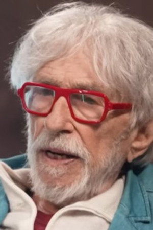 PIERRE RICHARD: FROM HIS WARTIME CHILDHOOD TO CINEMATIC SUCCESS—HIS WILDEST ANECDOTES