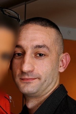 /yIK19bBLwEl69VgfovfzOa7MatI.jpg