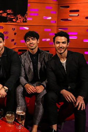 Gloria Estefan, David Tennant, Michael Sheen, Jonas Brothers
