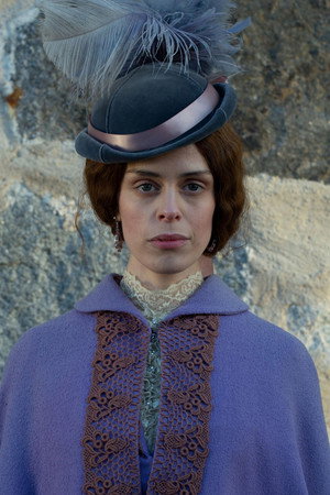 The Queen Who Wanted to Be Loved