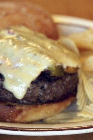 New Mexico's Green Chile Cheeseburgers