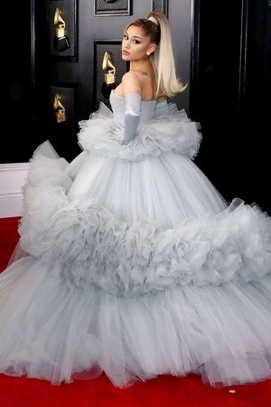 Ariana Grande Grammys 2020 Performance