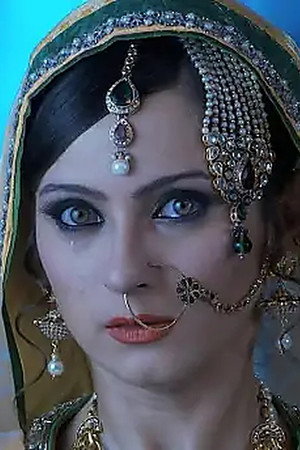 Jalal and Jodha tend to an unconscious Ruqaiya