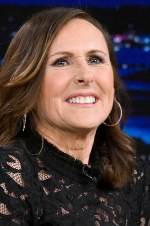 Molly Shannon, Ramón Rodríguez, Sophie Buddle