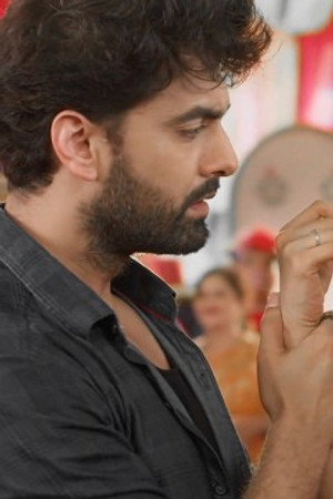 A familiar feeling strikes Armaan and Abhira
