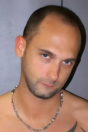 /zOiLW6KvHH9PQx1KgkE5glBCzWF.jpg