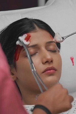 Mukti fights to save Abhira