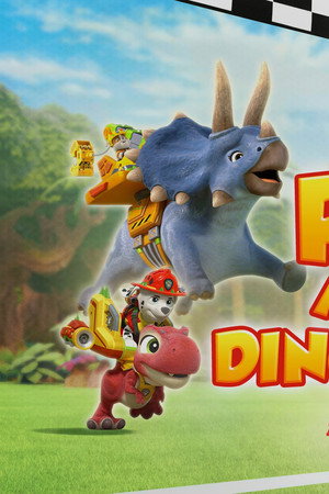 Pups and the Dino Racers
