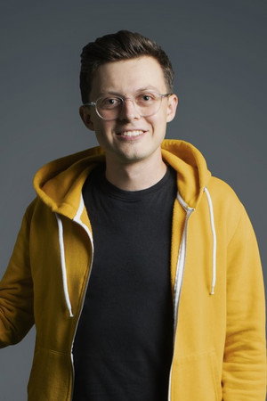 /zWIEFX2uZhpJjLKadFVJQuNaZB3.jpg