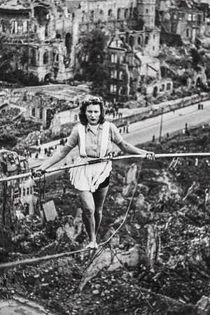 80 Jahre Kriegsende im Westen - Zwischen Trümmern und Hoffnung