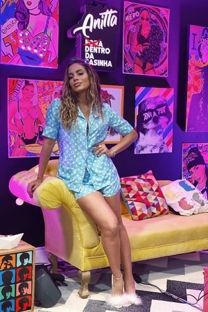 Anitta Dentro da Casinha