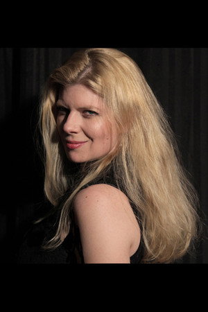 Portrait of Izzy Lee