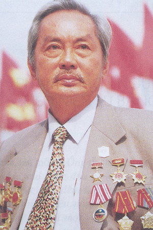 Portrait of Phạm Khắc