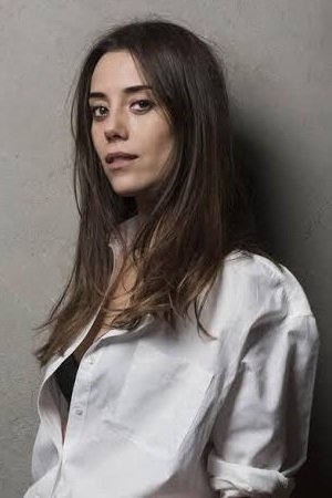 Cansu Dere — The Movie Database (TMDb)