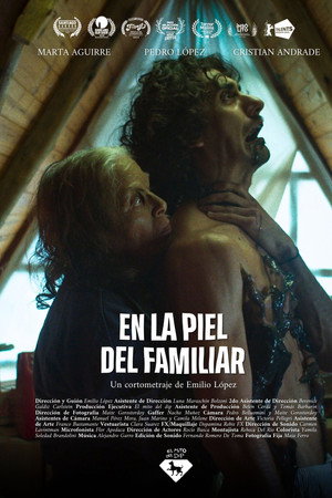 En la piel del familiar poster