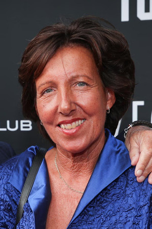 Portrait of Wendy Kazàn