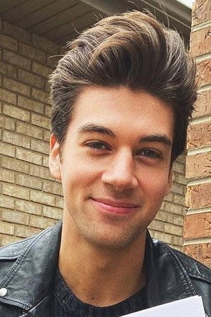 Portrait of Zac Mirabelli