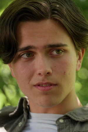 Portrait of Oliver Samil