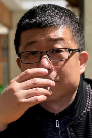 Portrait of Yi Feng