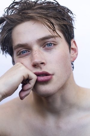 Chicos famosos desnudos Chicos famosos desnudos
