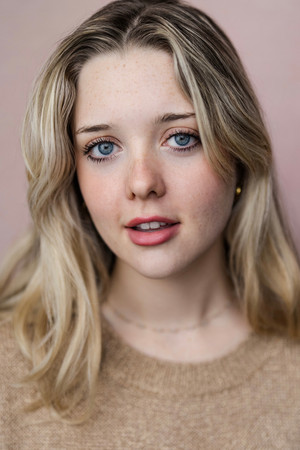 Portrait of Daisy Summerskill
