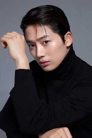 Portrait of Moon Se-hoon