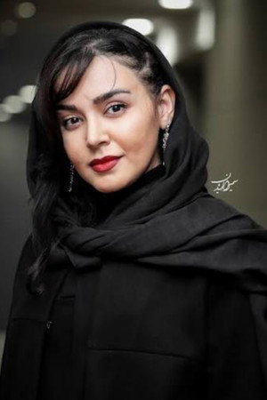 Portrait of Neda Ghasemi