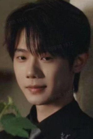 Portrait of 何连飞