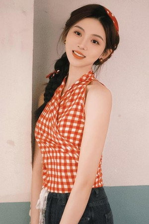 Portrait of 李汐溦