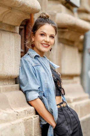 Portrait of Анелия Луцинова