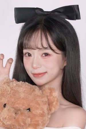 Portrait of 吕丹妮