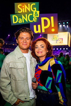 Sing & Dance UP!