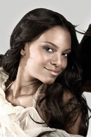 Portrait of Taina Santos Silva