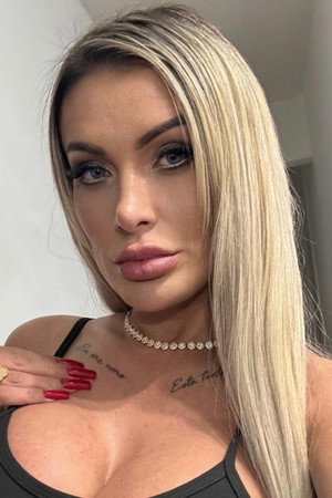 Portrait of Andressa Urach