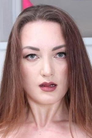 Julia Maze