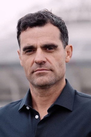Portrait of Kenneth Perez