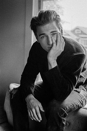 Evan Roderick — The Movie Database (TMDb)